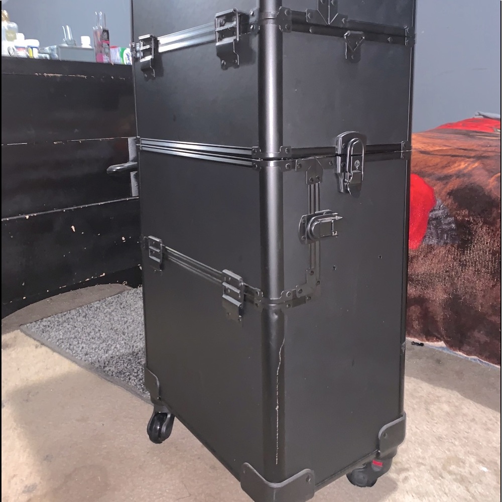 Black train case.